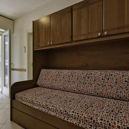 Cozy Flat 80 M From The - Beahost Apartmán *