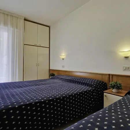 Cozy Flat 80 M From The - Beahost Apartmán *